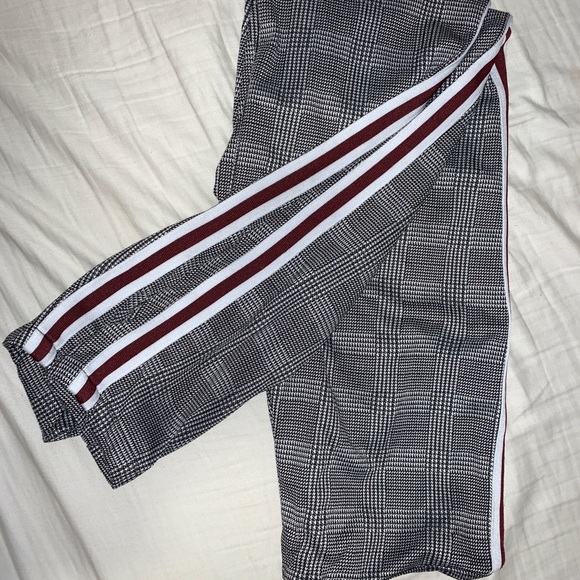 Guess pants - Picture 2 of 4